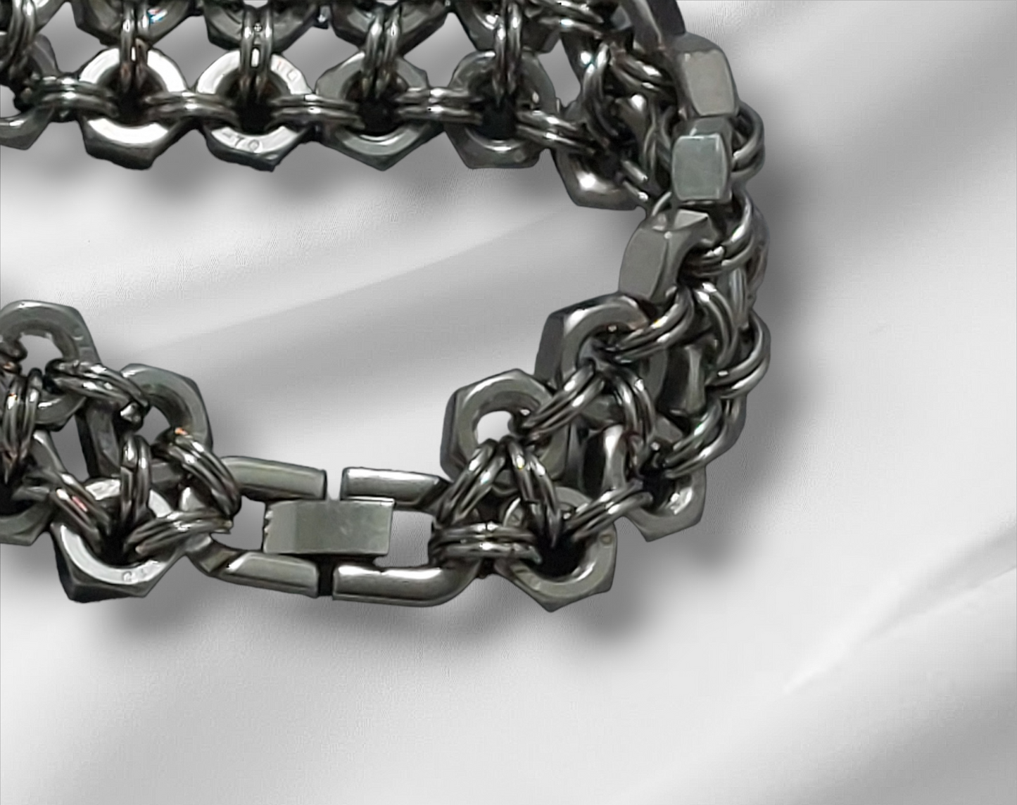 CHUNKY STAINLESS STEEL CUFF BRACELET